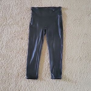 Spanx capri, faux leather leggings